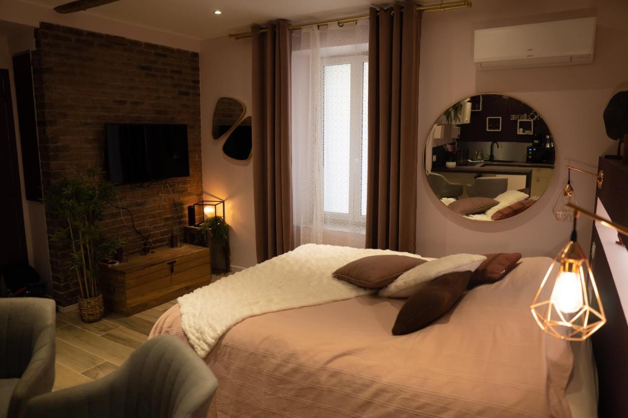 Studio Coeur De Ville Sanary Tres Cosy Parking Buitenkant foto